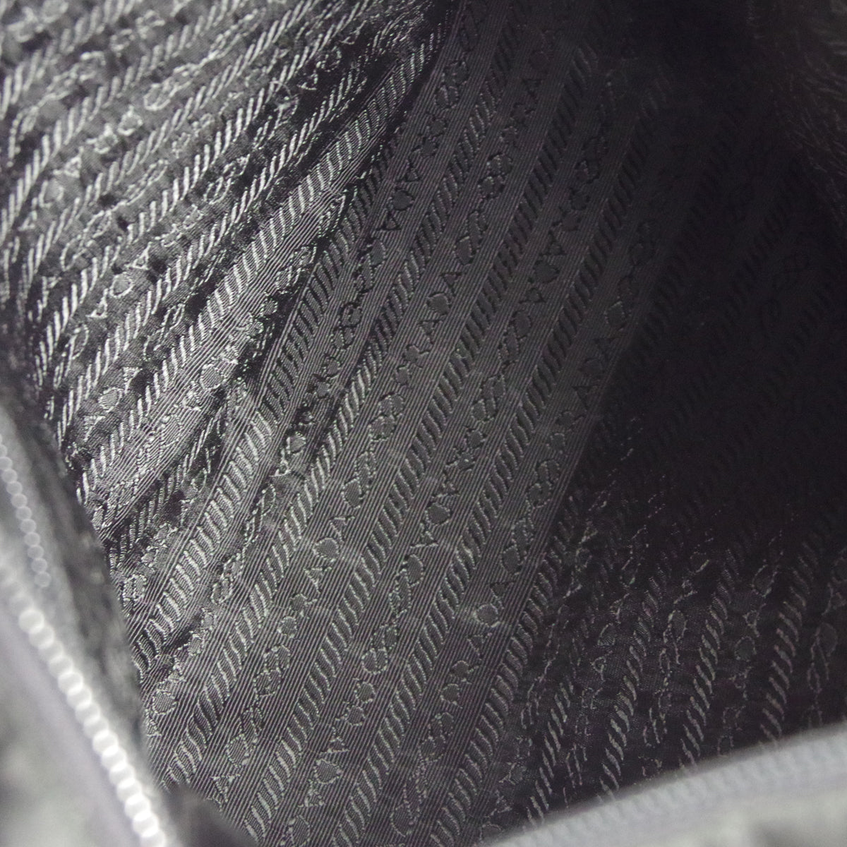 PRADA * Chain Shoulder Tote Bag Black