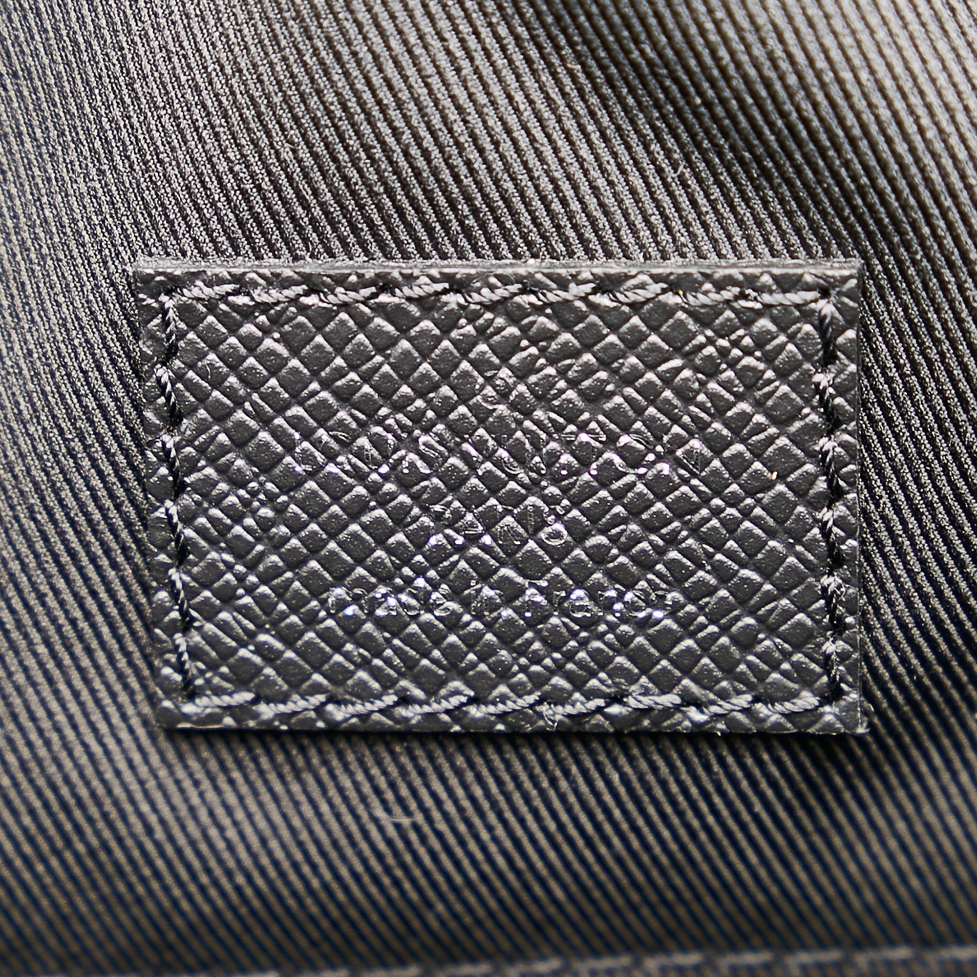 Louis Vuitton Outdoor Tote Black Taïgarama