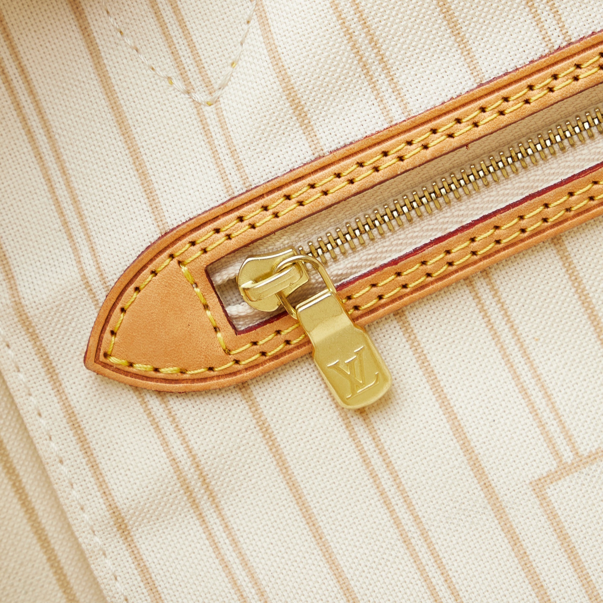 White Louis Vuitton Damier Azur Neverfull MM Tote Bag