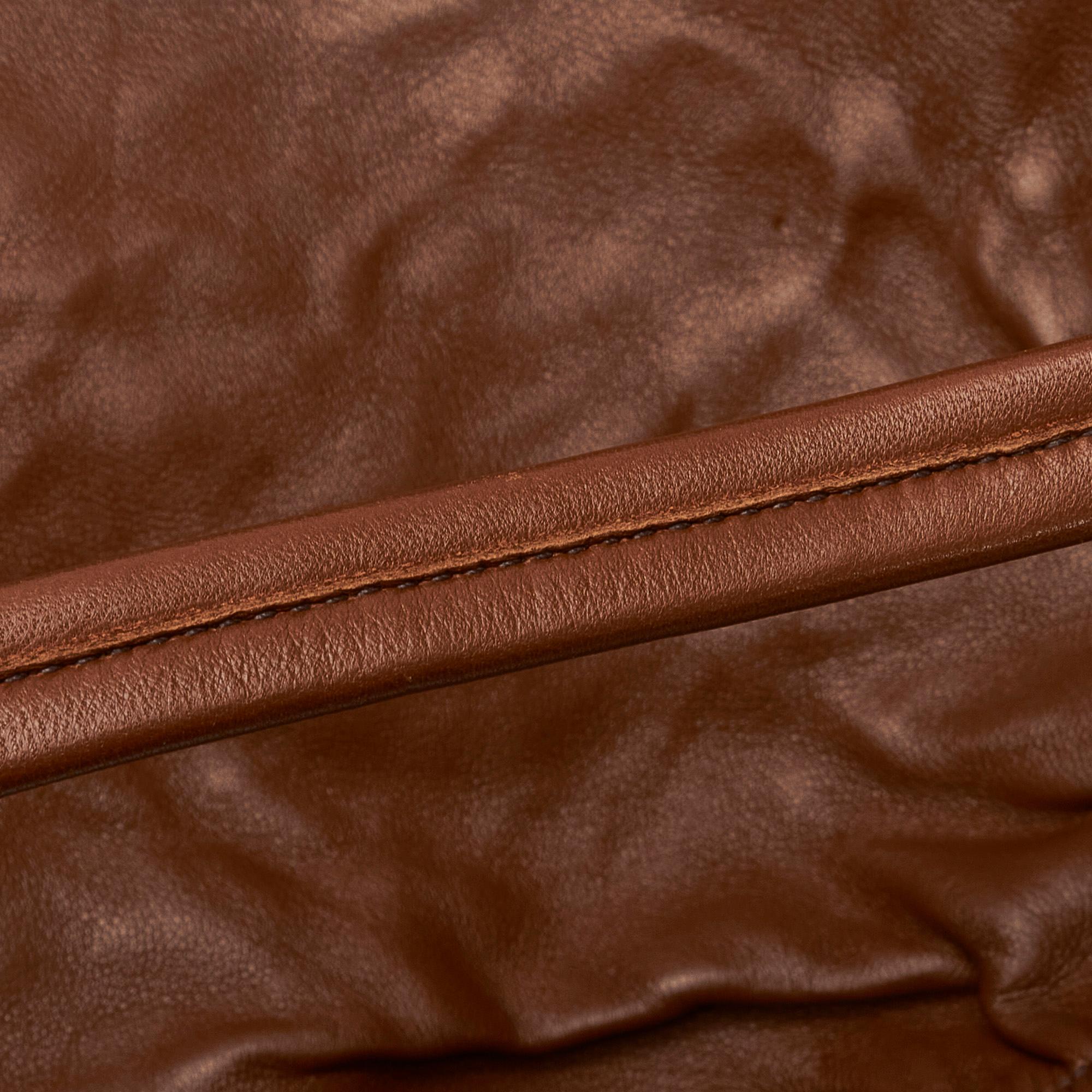 Prada Calf Leather Tote (SHG-7BWWwO)