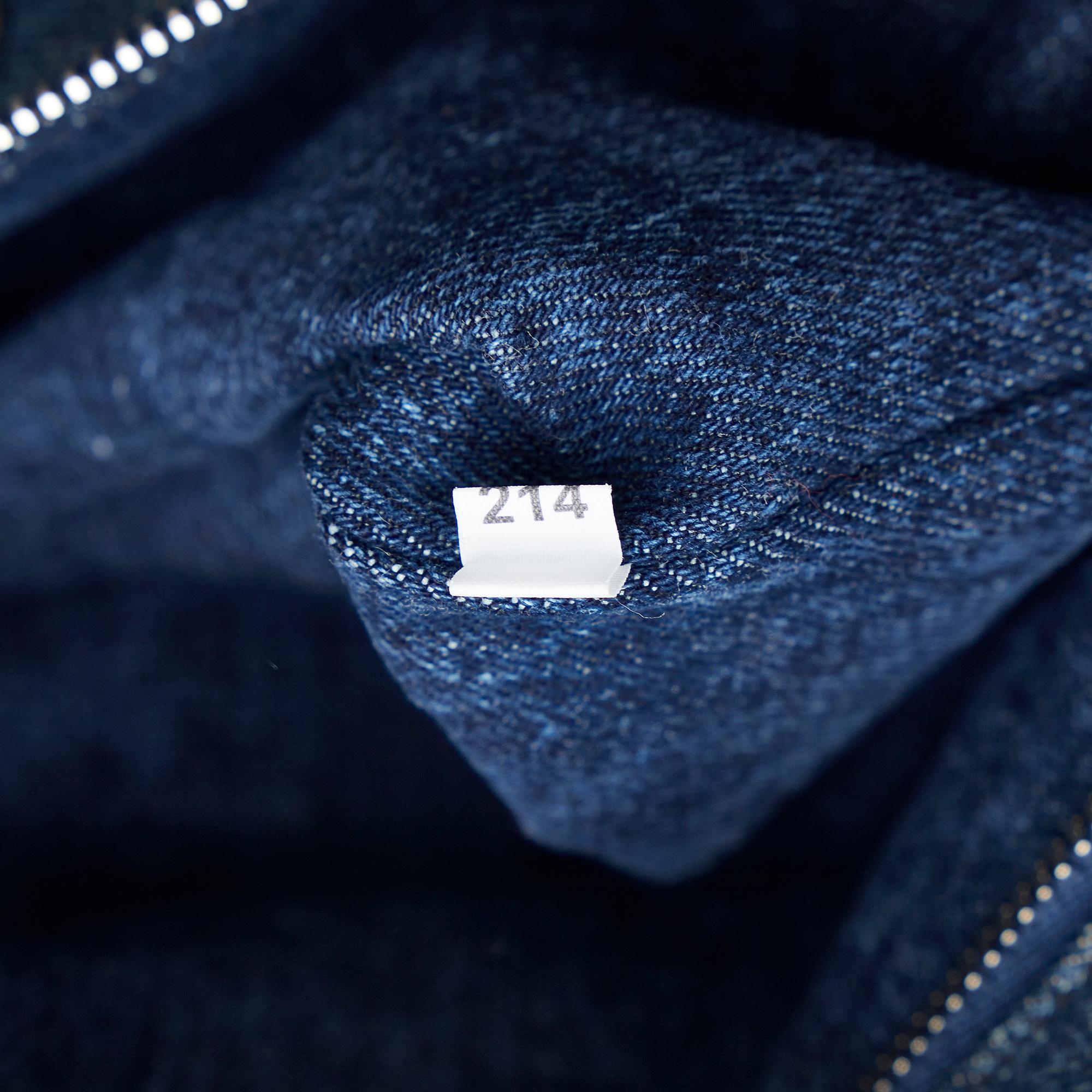 Prada Canapa Studded Handbag (SHG-VPGSgu)