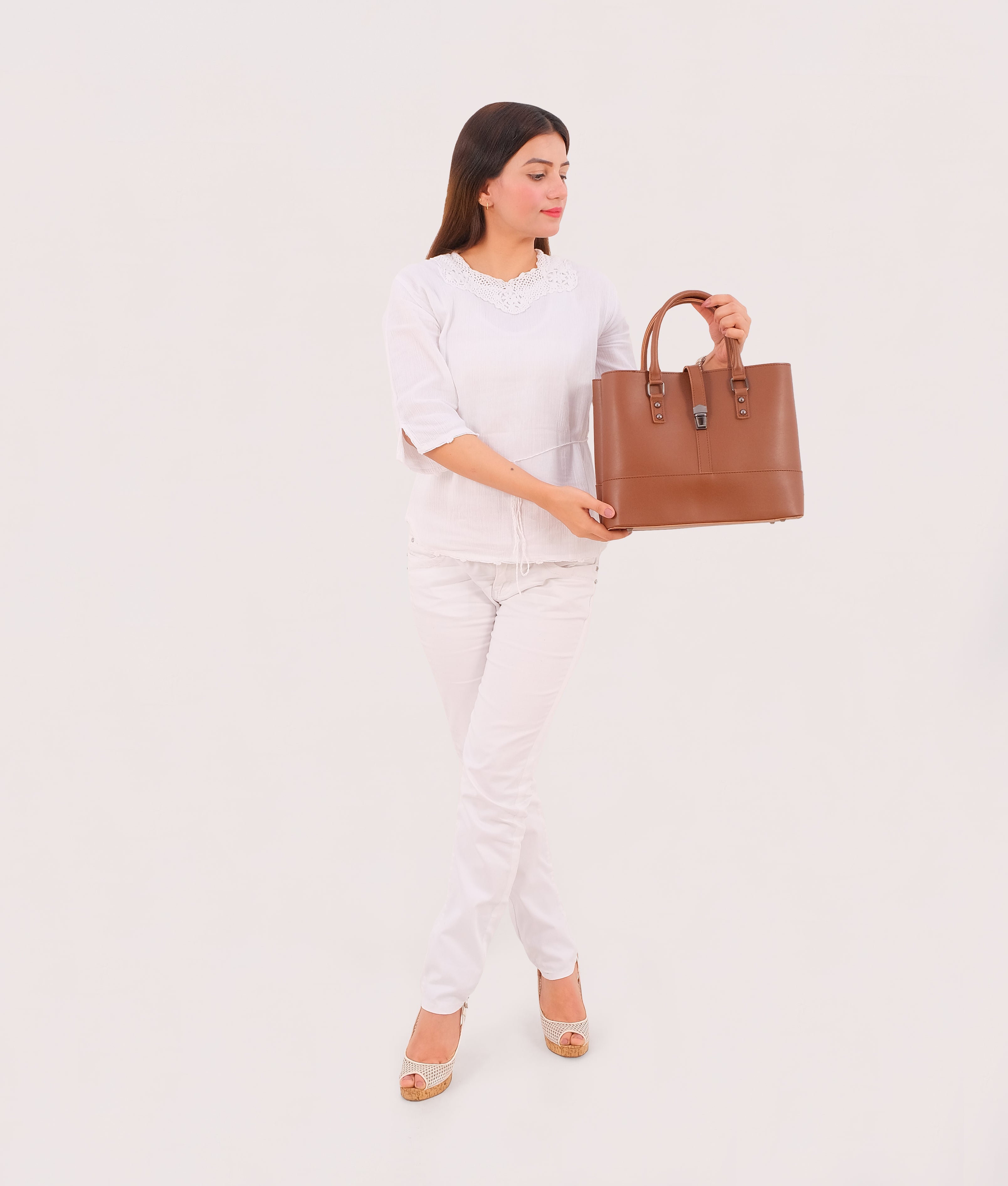 Brown multi-compartment shoulder bag
