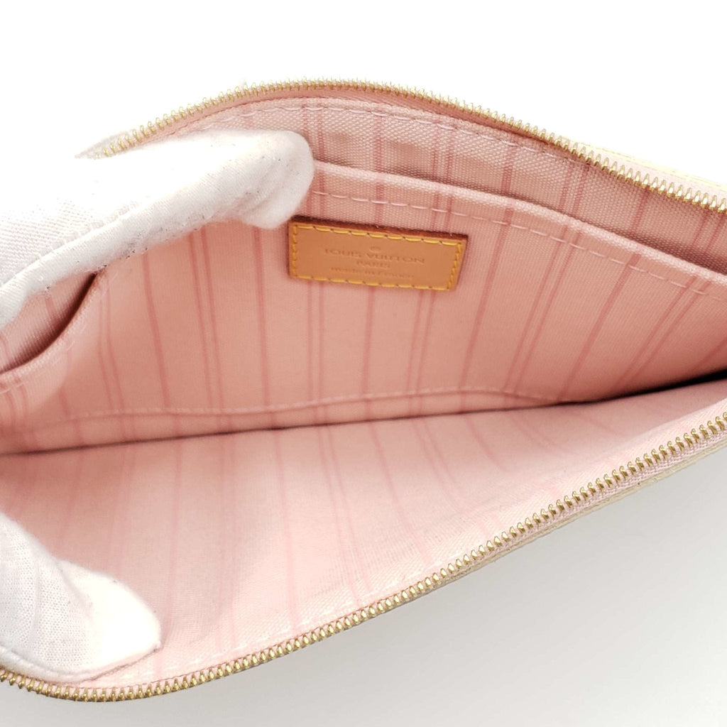 Louis Vuitton Pouch /Wristlet / Clutch Bag